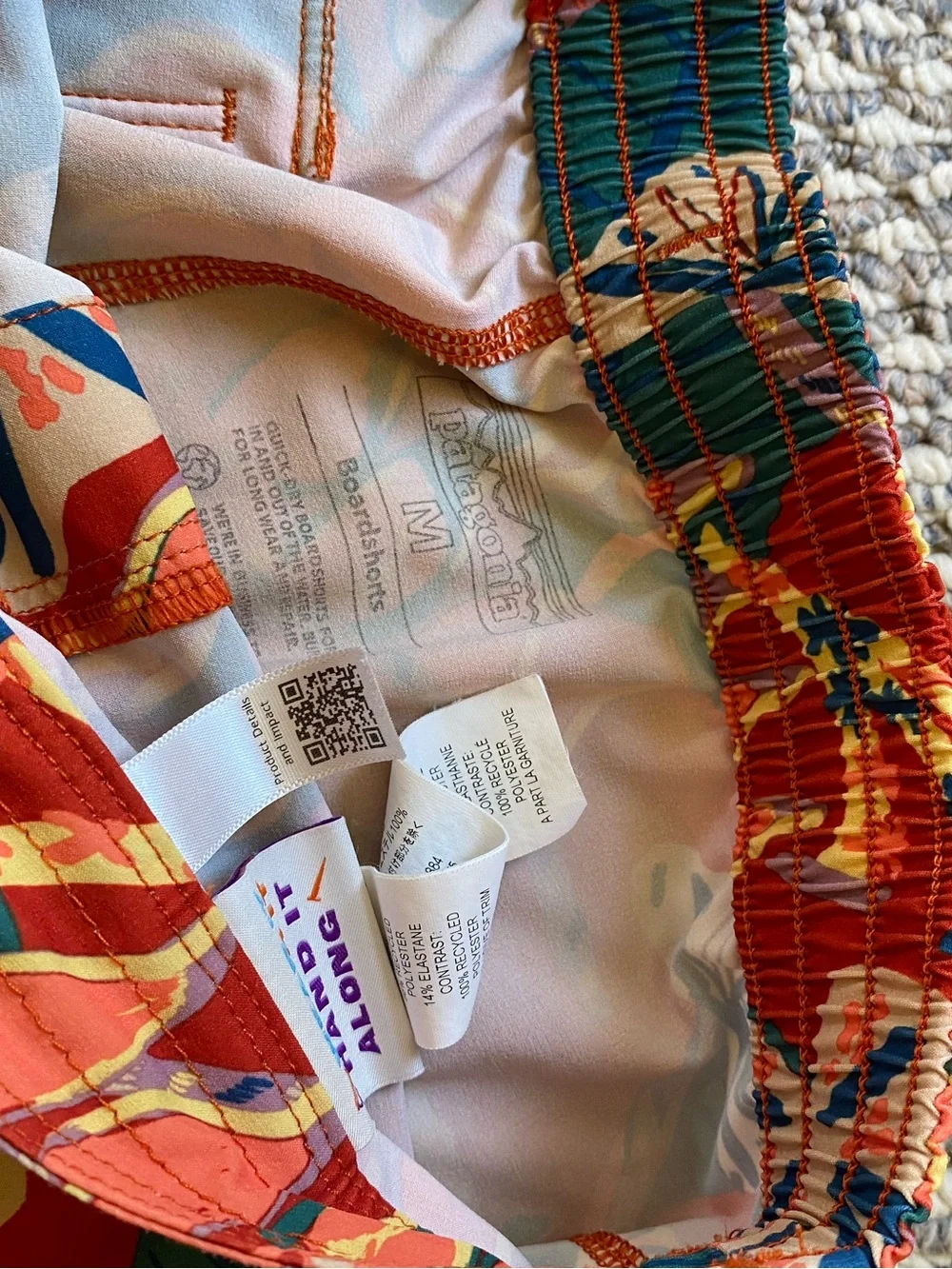 Patagonia boys Kids' Hydropeak Boardies - 6